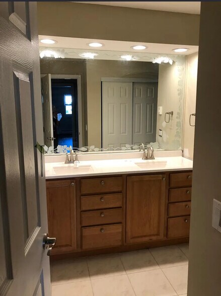 Building Photo - 1340 Ocean Ave