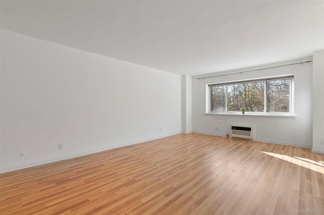 Building Photo - 412 Benedict Ave