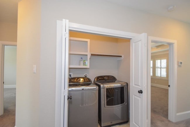 Building Photo - 1110 Oakwood Pass Ct