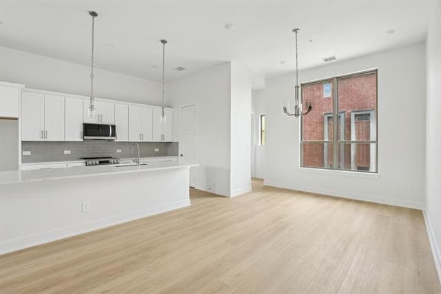 Building Photo - 13351 Goodland St