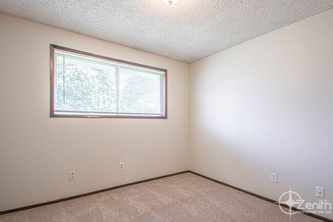 Building Photo - 1814 NW 98th St