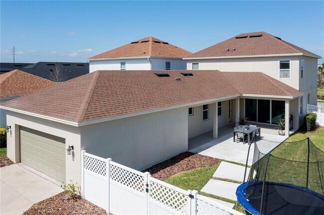 Building Photo - 15602 Sunquat Dr