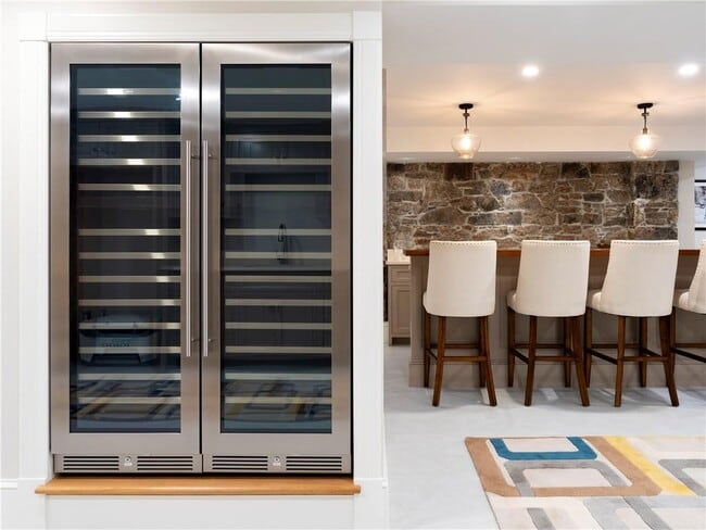 Building Photo - 7 Red Cross Ave