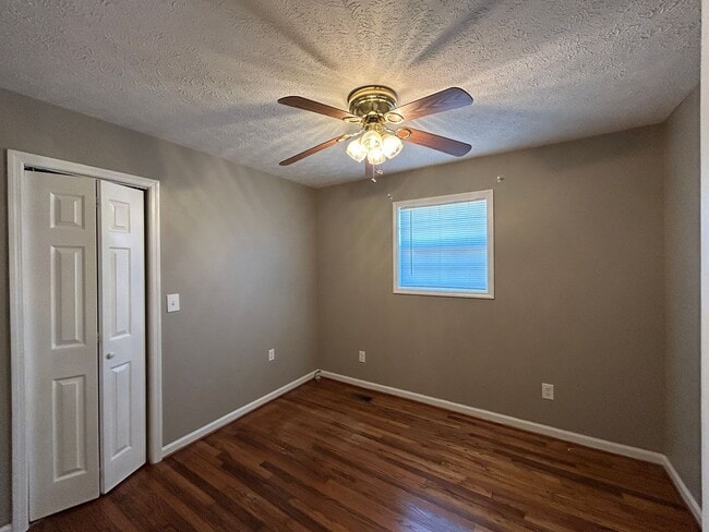 Building Photo - 125 Mitchell Rd