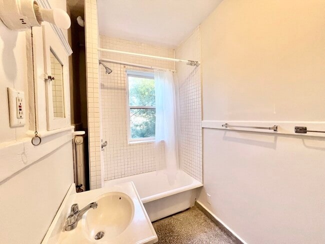 Building Photo - 23 Chauncy St