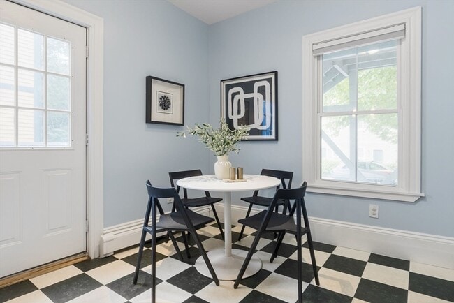 Building Photo - 19 Fairmont Ave