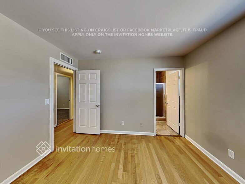 Building Photo - 7723 N 35th Ave