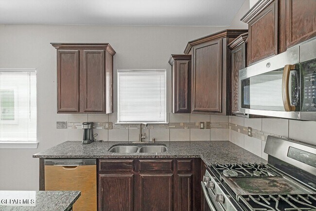 Building Photo - 14349 Tobe Davis Dr