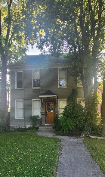 Primary Photo - 41 S McLean Blvd