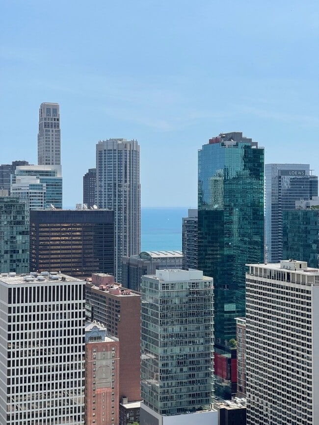 Building Photo - 10 E Ontario St