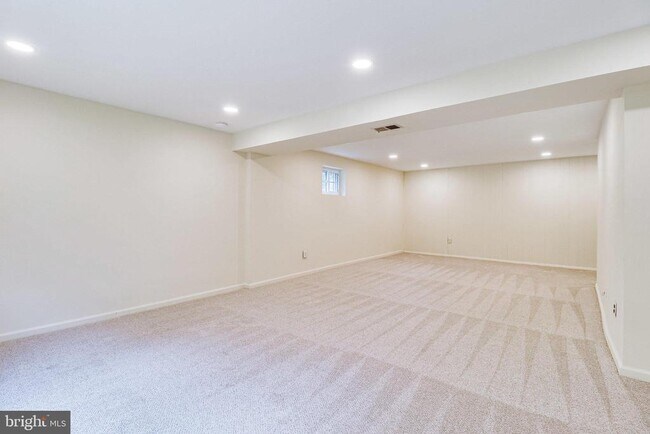 Building Photo - 4809 Tabard Pl