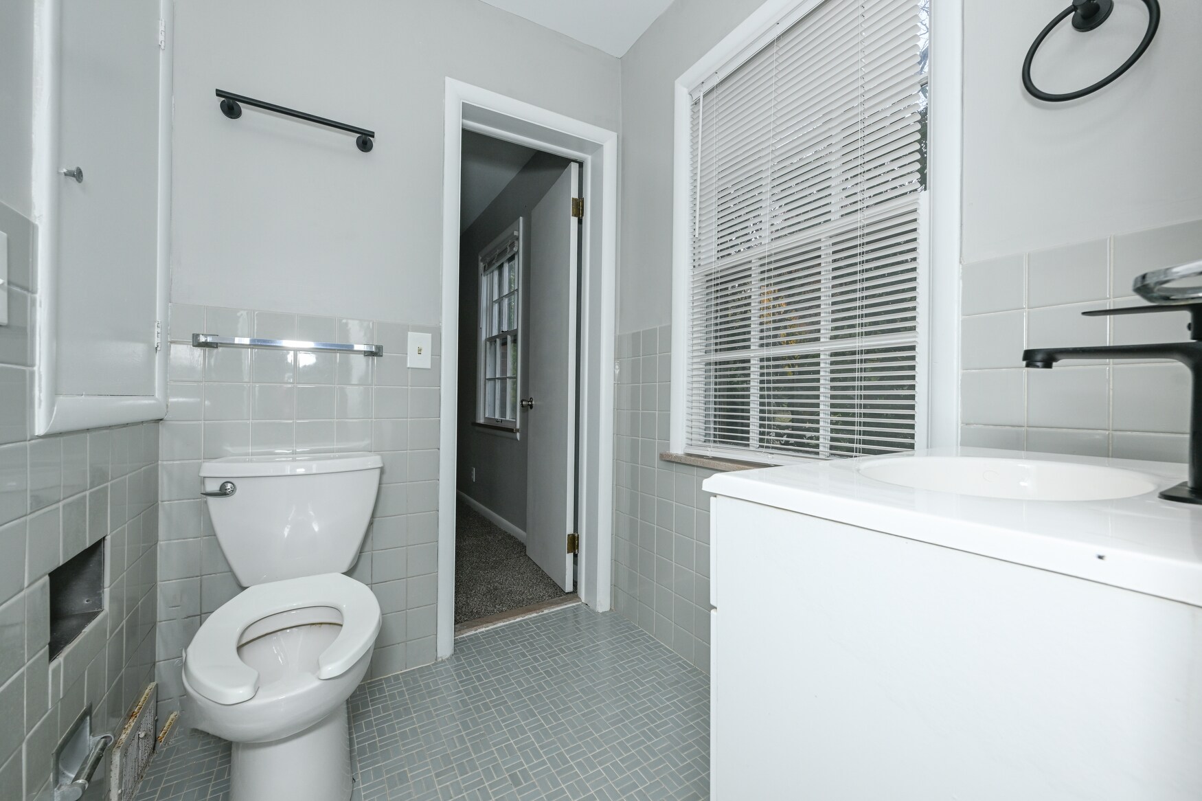 Building Photo - 19226 Winslow Rd