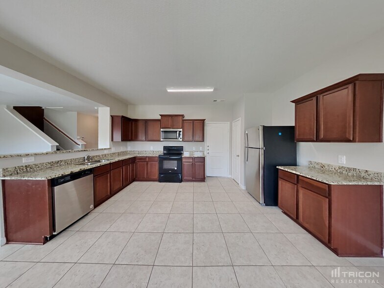 Building Photo - 6016 Amber Cliff Ln