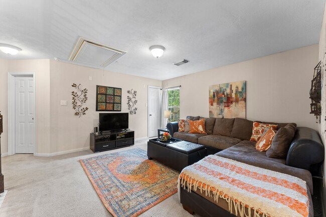 Building Photo - 51 N Scribewood Cir