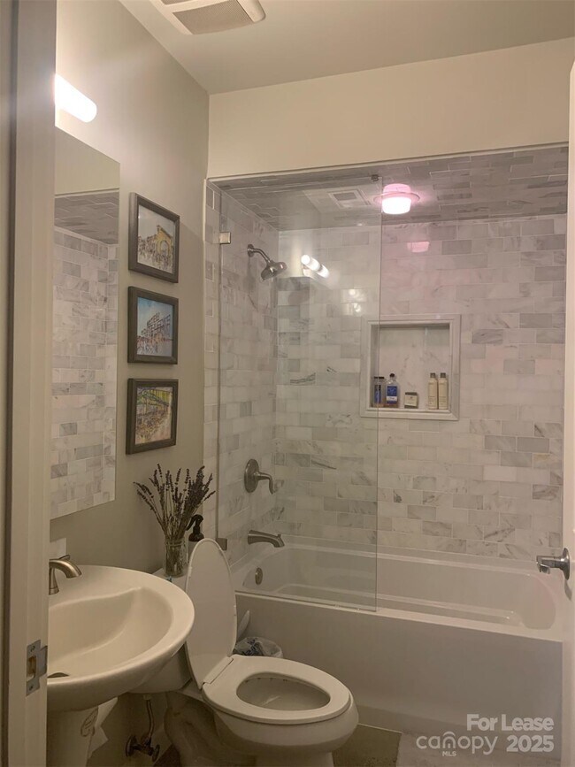 Building Photo - 3612 Artist's Way