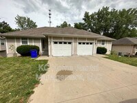 Building Photo - 8201 Woodson Dr