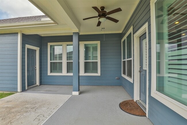 Building Photo - 18506 Gunda Heights Dr