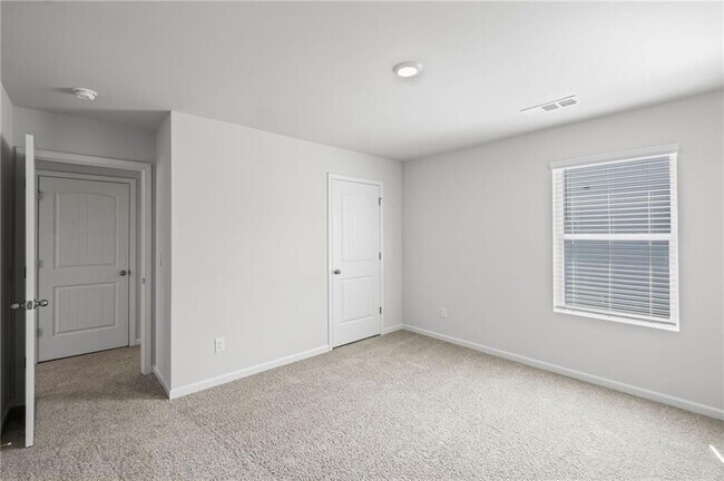 Building Photo - 61 Grv Spgs Ct