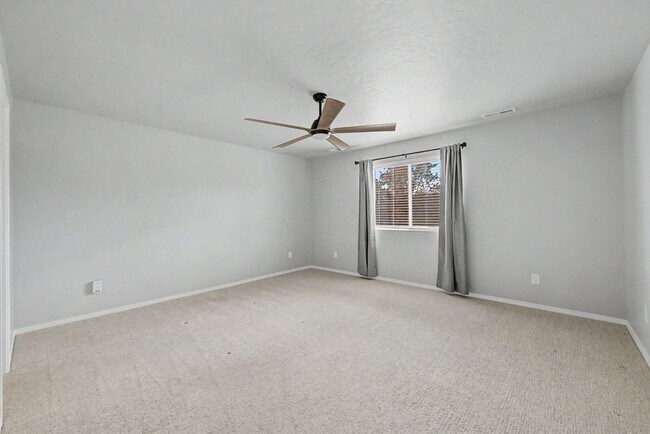 Building Photo - Charming Single-Level South Meridian