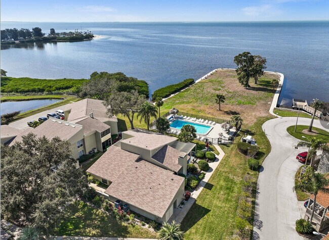 Building Photo - 610 Windrush Bay Dr