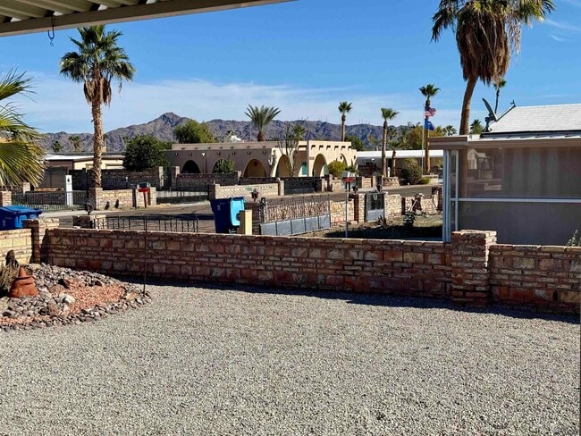 Building Photo - 13239 E 48th Dr