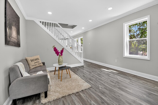 Building Photo - 4212 Byers St