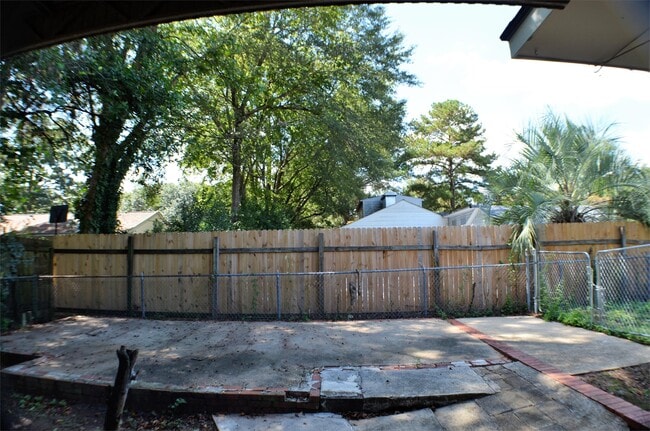 Building Photo - 3720 Pelzer Ave