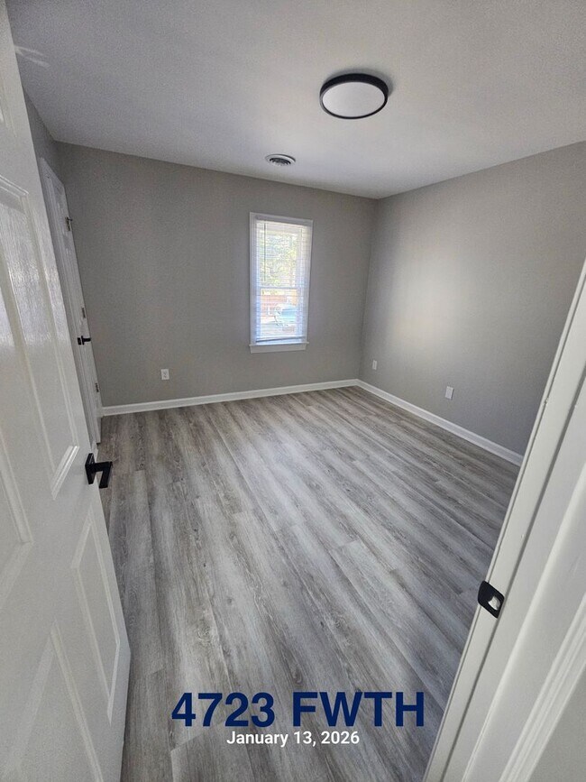 Building Photo - FAIRWAY TOWNHOMES