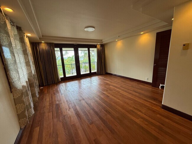 Building Photo - 466 Portlock Rd