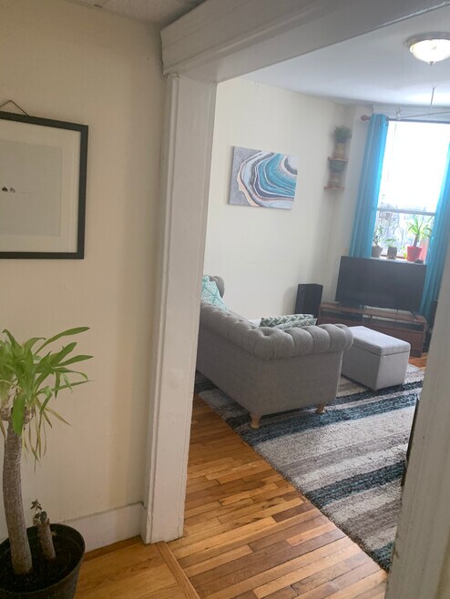 Building Photo - 360 Riverway