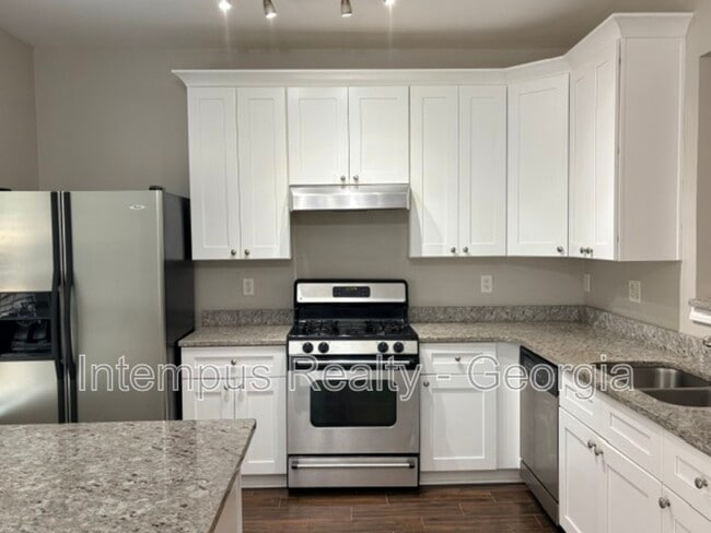 Building Photo - 904 Prestwyck Ct