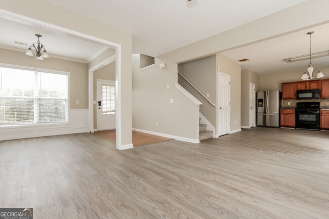 Building Photo - 5664 Wakehurst Dr