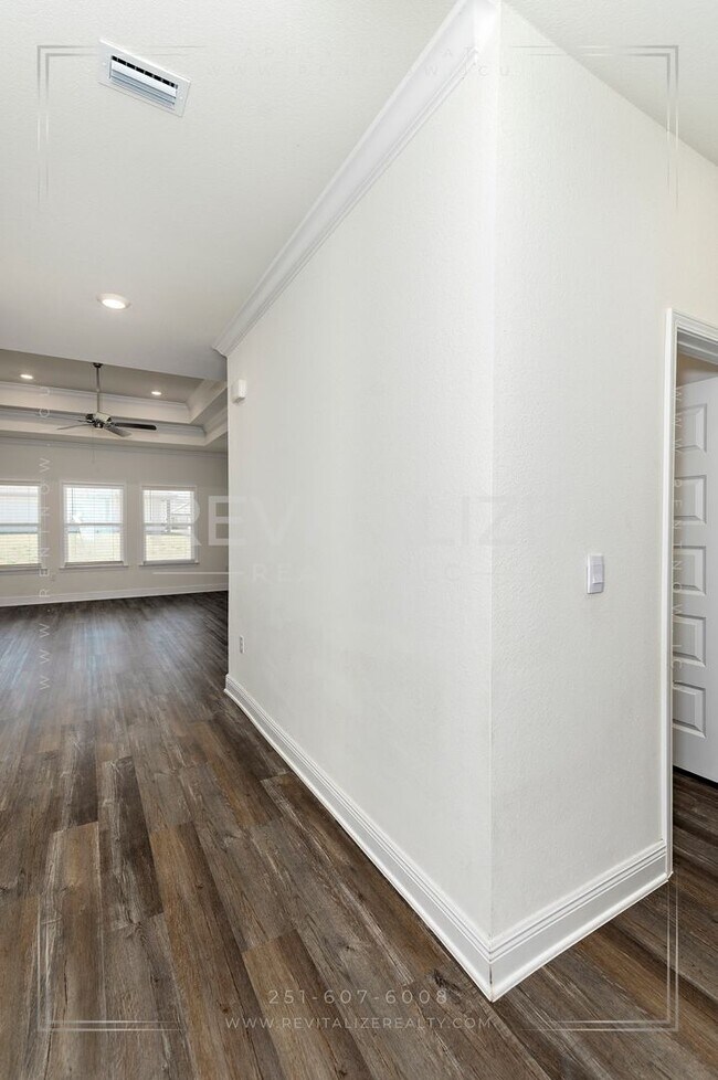 Building Photo - Move-in Ready 4 Bed 2 Bath Daphne Home in Jubilee Farms