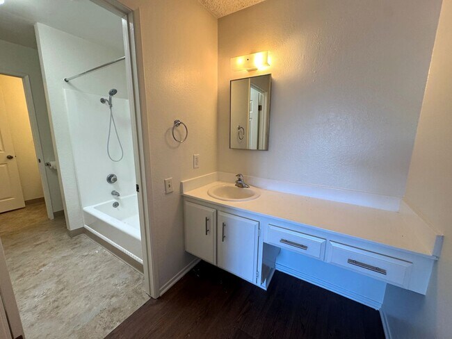 Building Photo - Penthouse Living in Ventura Keys – Harbor Village Condo