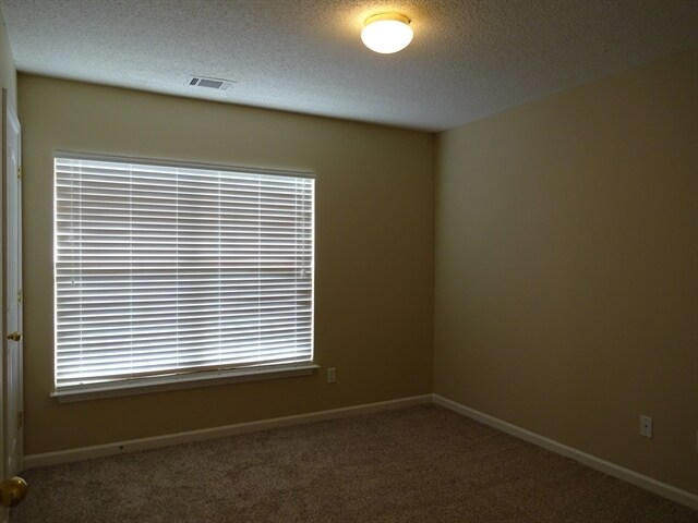 Building Photo - 412 Grafton Ct