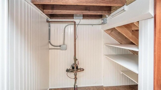 Building Photo - 1205 Miller Ave