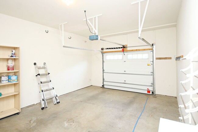 Building Photo - Dog-Friendly Brookwood Home Near UVA Medical Center & Downtown