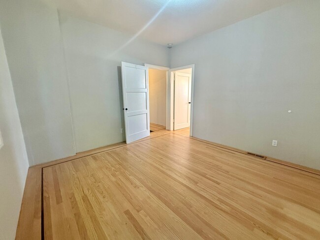 Building Photo - 1538 62nd St