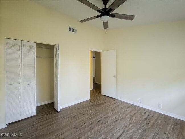 Building Photo - 4209 Castlewood Dr