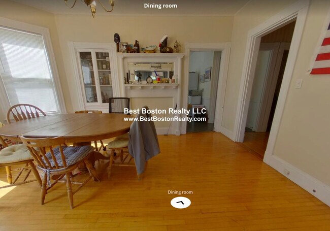 Building Photo - 26 Marathon St