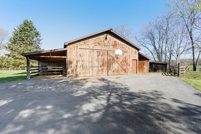 Building Photo - 16208 Woburn Rd