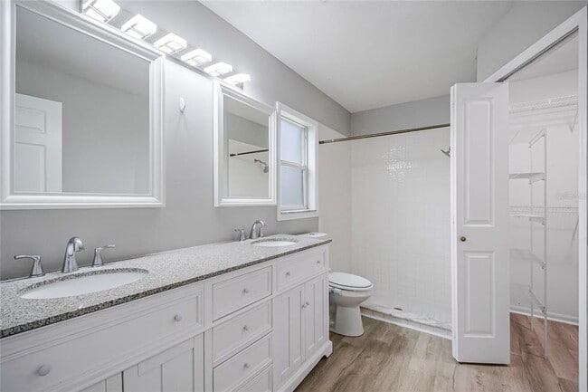 Building Photo - 2705 Stone Oak Dr