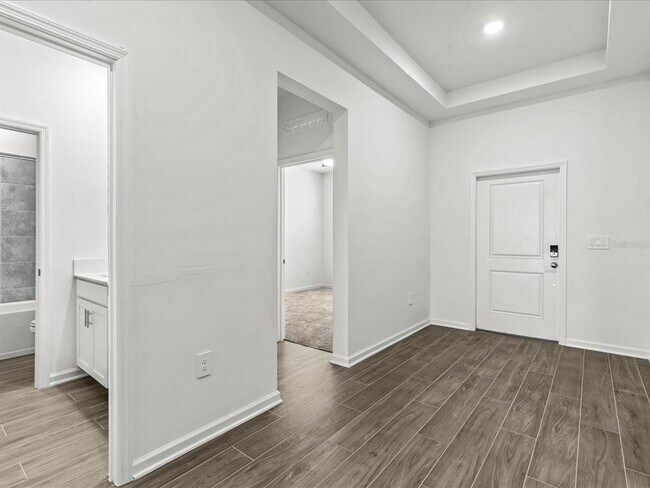 Building Photo - 2952 Armstrong Ave