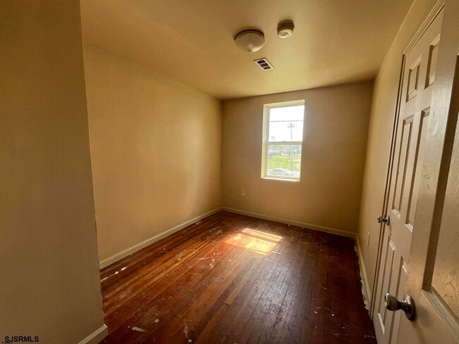 Building Photo - 14 Belle Haven Ct