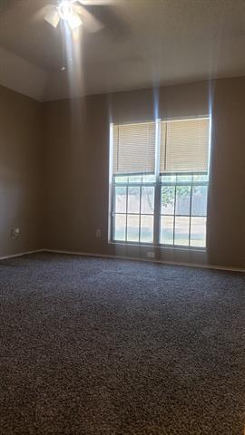 Building Photo - 2412 Country Hollow Ln