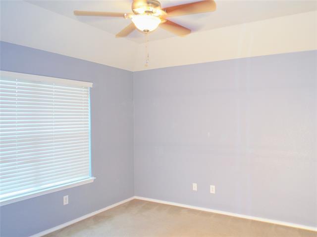 Building Photo - 213 Cliffbrook Dr