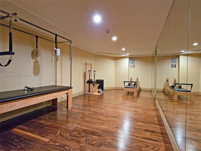 Building Photo - 50 Biscayne Blvd