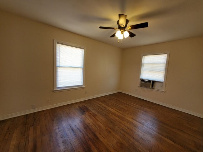 Building Photo - Remodeled 3-bedroom 1 bath home with large fenced in back yard!