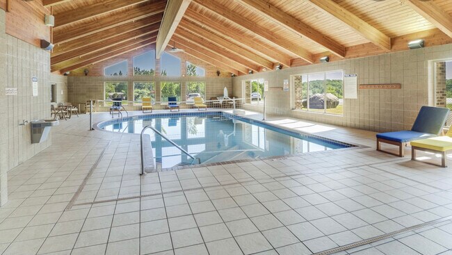 Pool - 601 Boulder Dr