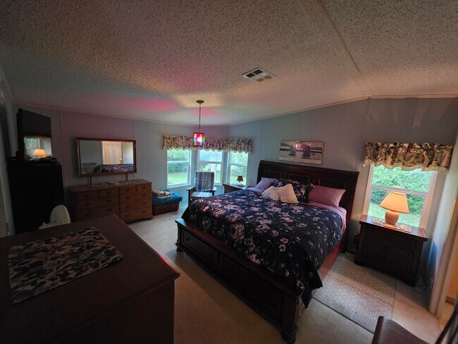 Building Photo - Hidden Gem - Vacation Home